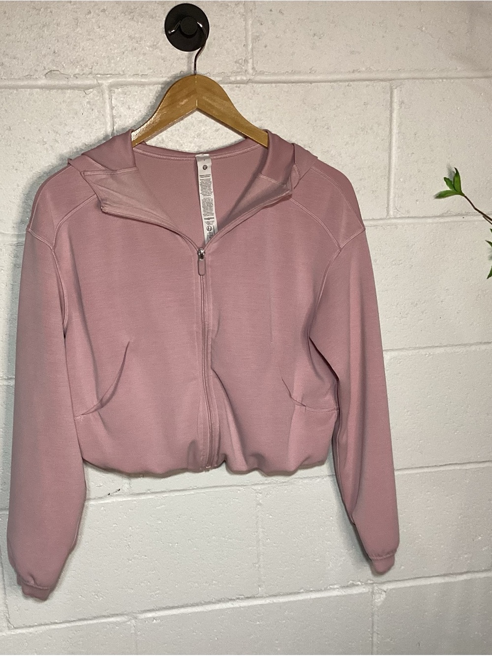 Lululemon Dusty Pink Cropped Zip Up Sweatshirt | Soft